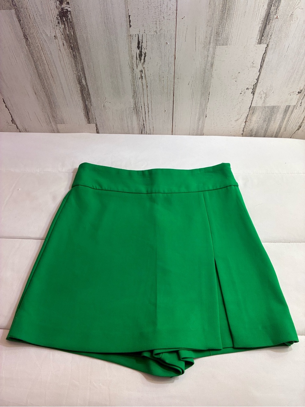Zara Bright Green A-Line Skort Women’s Sz S